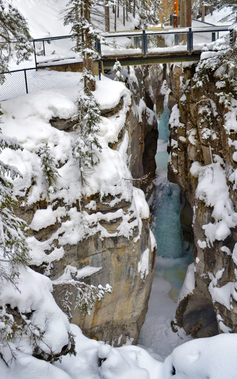 One of the Beautiful Alberta Winter Attractions :: I've Been Bit! A Travel Blog