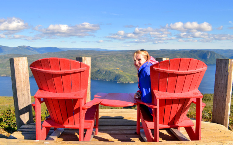 The Iconic Parks Canada Chairs make the perfect Canada bucket list quest! :: I've Been Bit! A Travel Blog