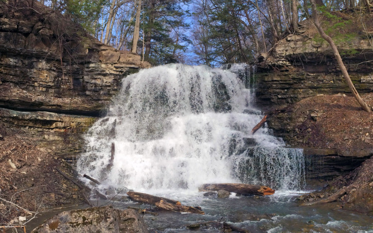 Lower Decew Falls from the River :: I've Been Bit! A Travel Blog