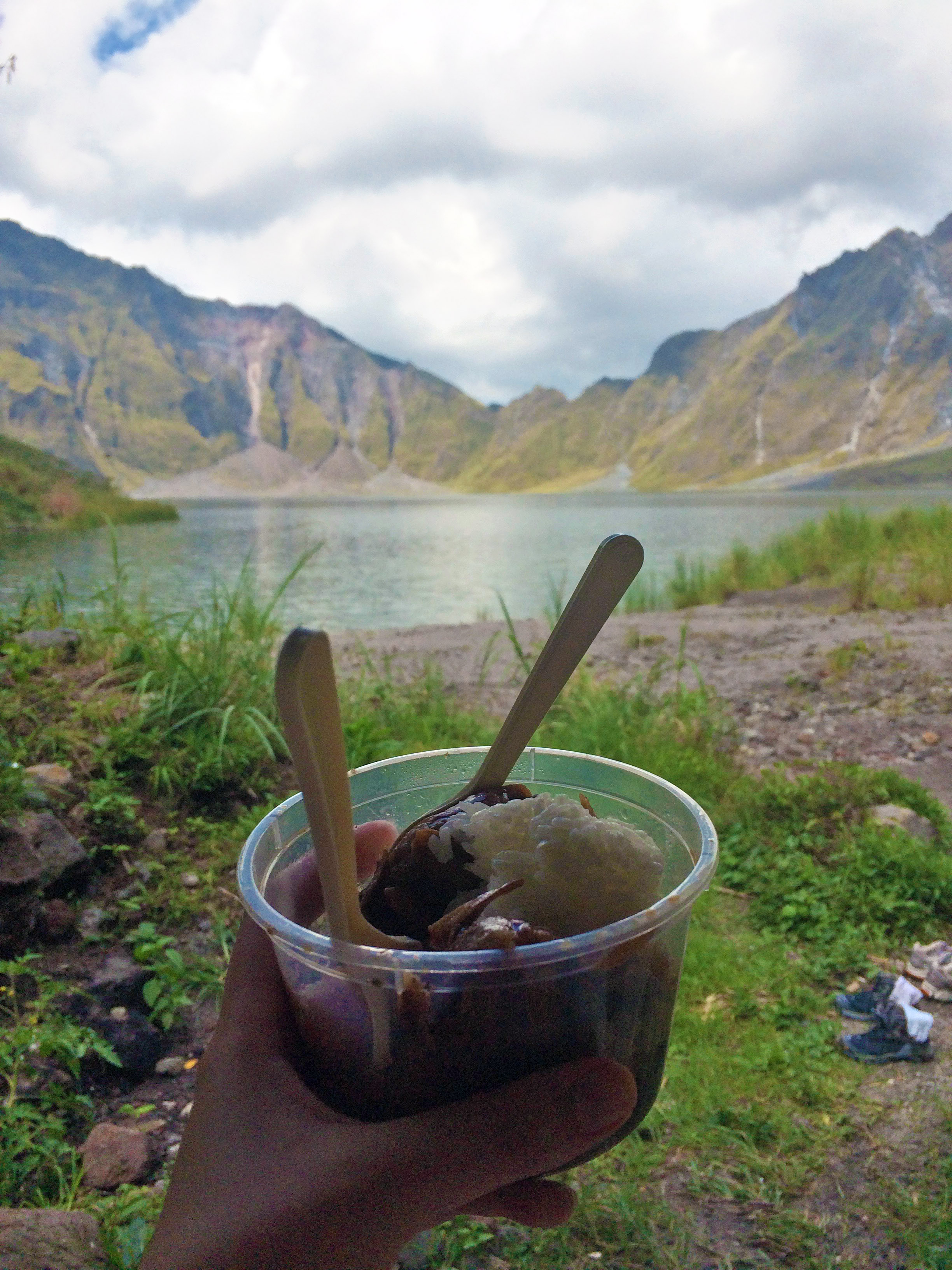 Lunch Time! Mt Pinatubo Tour :: I've Been Bit! A Travel Blog