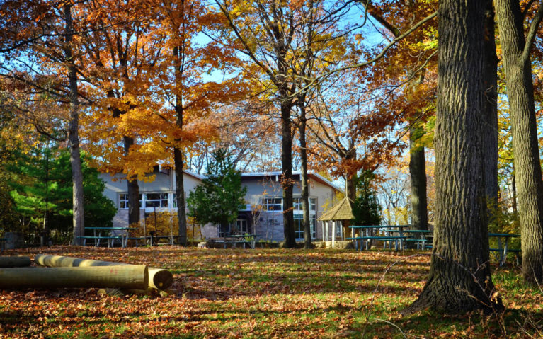 Woodend Conservation Area Education Centre in Autumn Surrounded by Trees with Fall Foliage :: I've Been Bit! Travel Blog