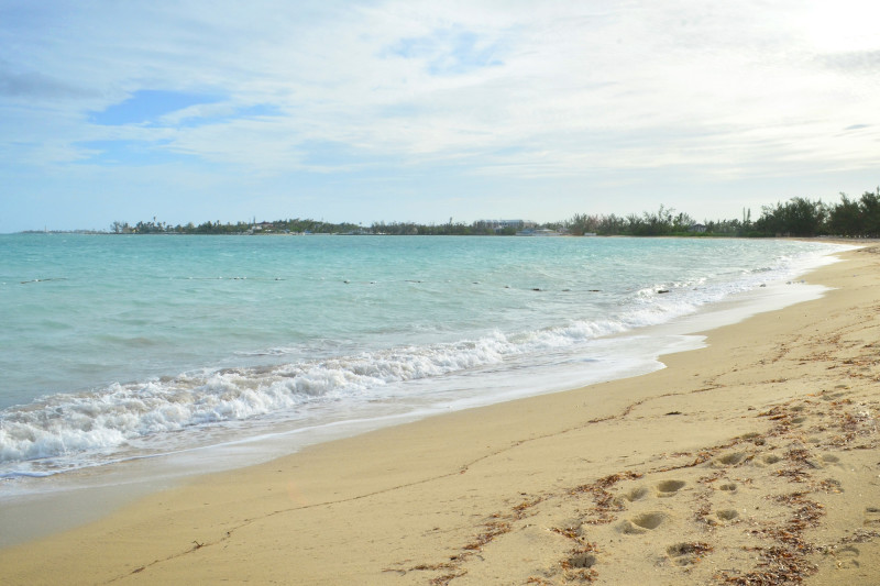 The Beautiful Beaches of The Bahamas :: I've Been Bit! A Travel Blog