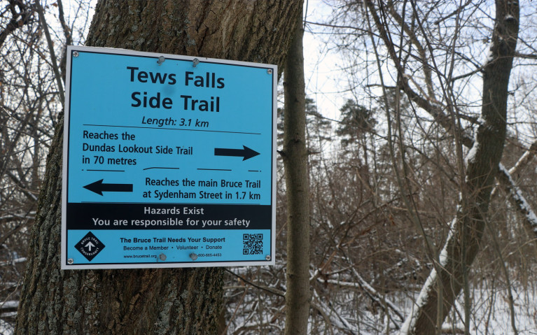 Tews Falls Side Trail Sign :: I've Been Bit! A Travel Blog