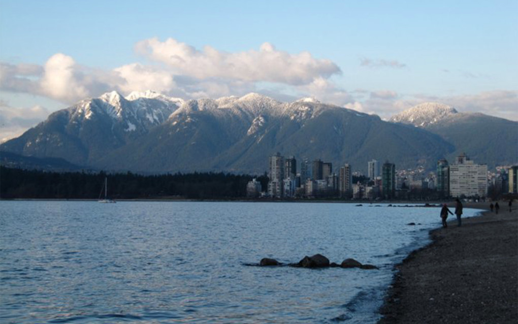 View of the Vancouver Skyline from Kitsilano Beach :: I've Been Bit! Travel Blog 