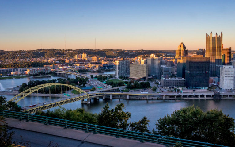 Downtown Pittsburgh at Sunset :: I've Been Bit! Travel Blog