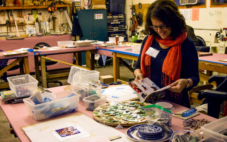 Artist at Work In a Snow Farm Workshop :: I've Been Bit! Travel Blog