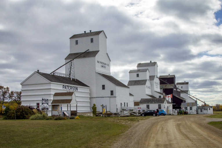 Inglis Grain Elevators, Manitoba Road Trip - 7 Days of Canadian Prairie Adventure :: I've Been Bit A Travel Blog