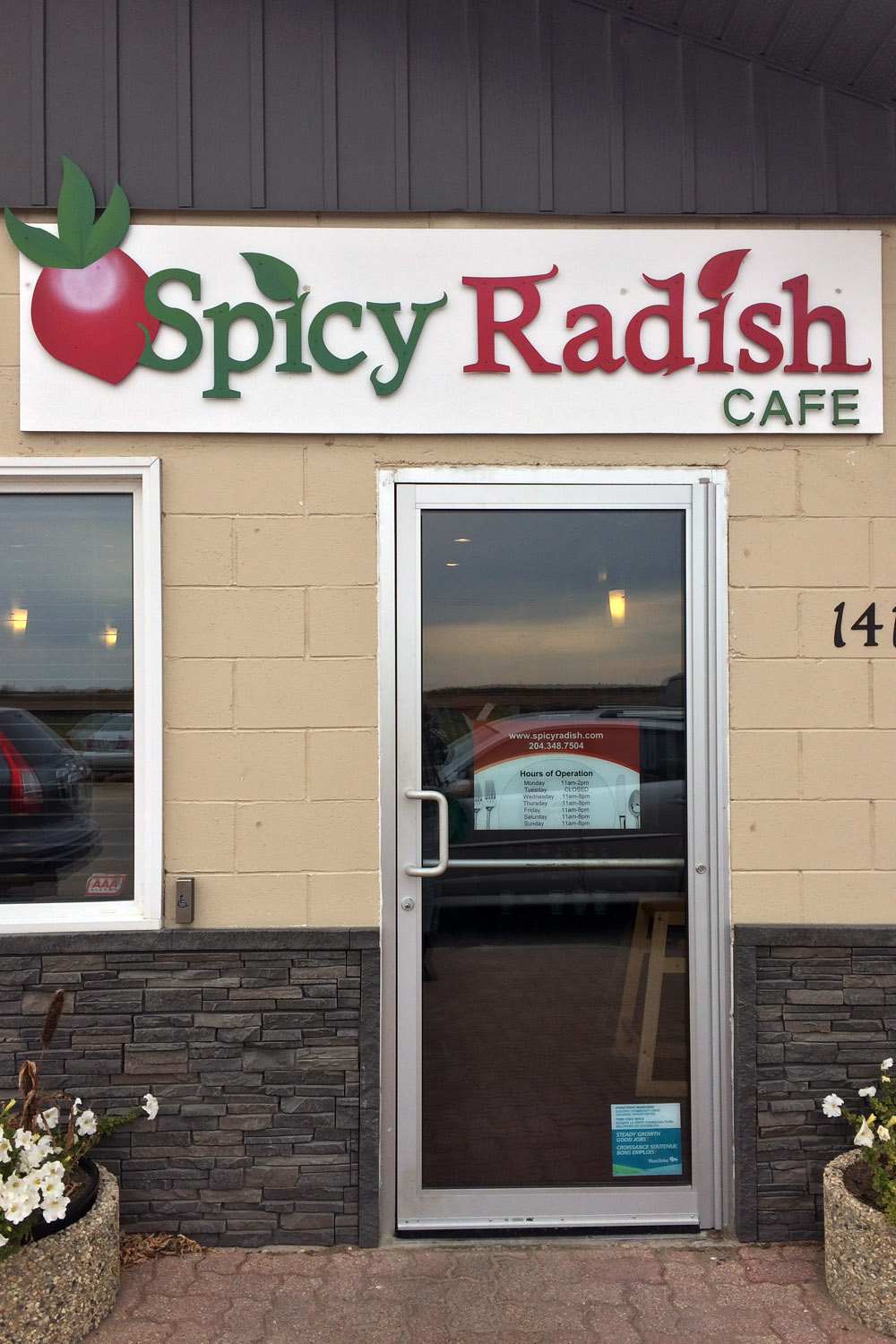 Spicy Radish Cafe, Manitoba Road Trip - 7 Days of Canadian Prairie Adventure :: I've Been Bit A Travel Blog