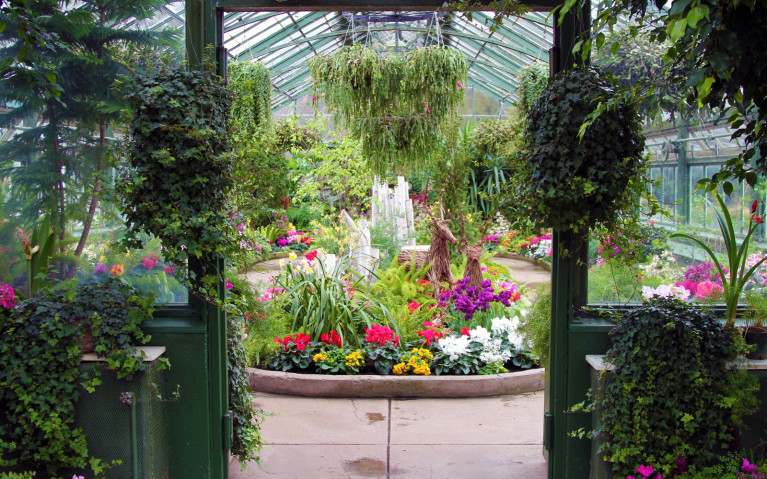 Niagara Parks Floral Showhouse :: I've Been Bit! A Travel Blog