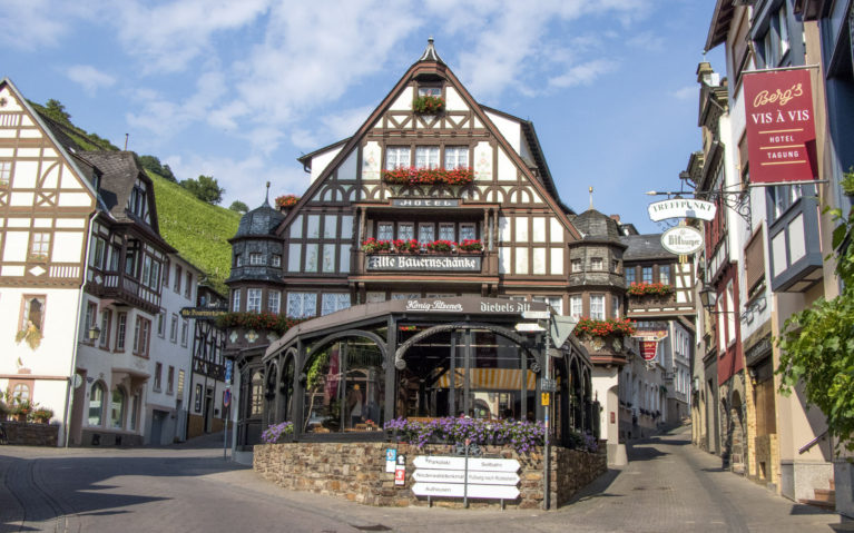 Gorgeous and Quaint Assmanshausen :: I've Been Bit! A Travel Blog
