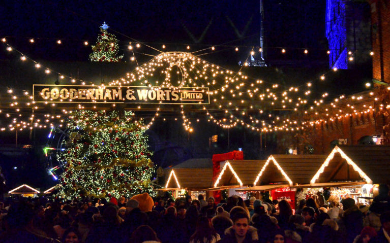 Tree and Lights at an Ontario Christmas Market :: I've Been Bit! A Travel Blog