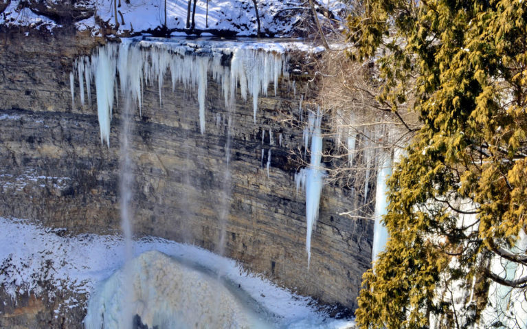 Tew's Falls, Hamilton in Winter :: I've Been Bit! A Travel Blog
