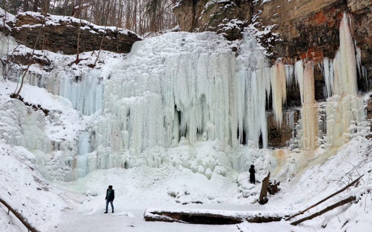 Tiffany Falls, Hamilton in Winter, Frozen :: I've Been Bit! A Travel Blog