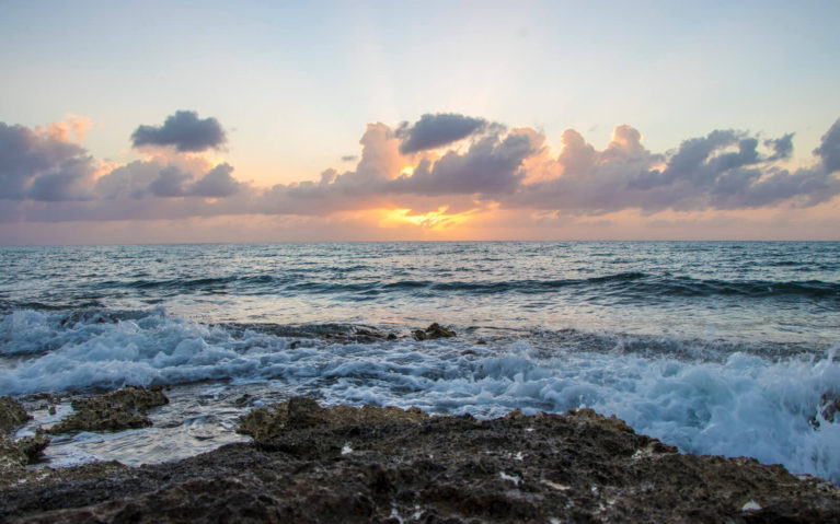 Sunset Along the Shore in Cozumel Mexico :: I've Been Bit! A Travel Blog