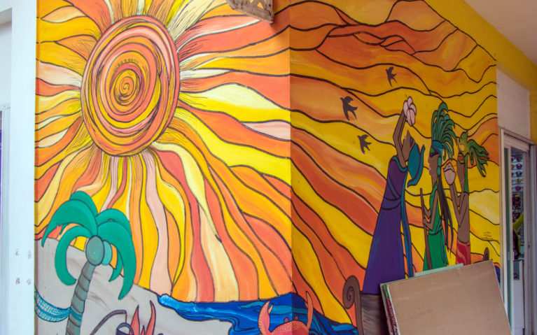 Sunny Day Mural in Cozumel Mexico :: I've Been Bit! Travel Blog