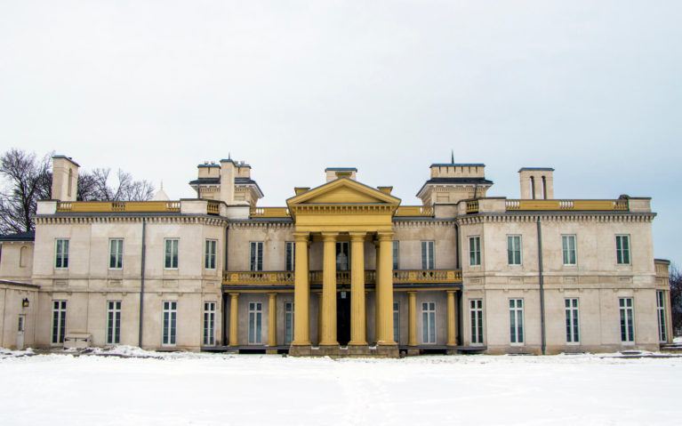Outside of Dundurn Castle in Hamilton, Ontario During the Winter :: I've Been Bit! Travel Blog