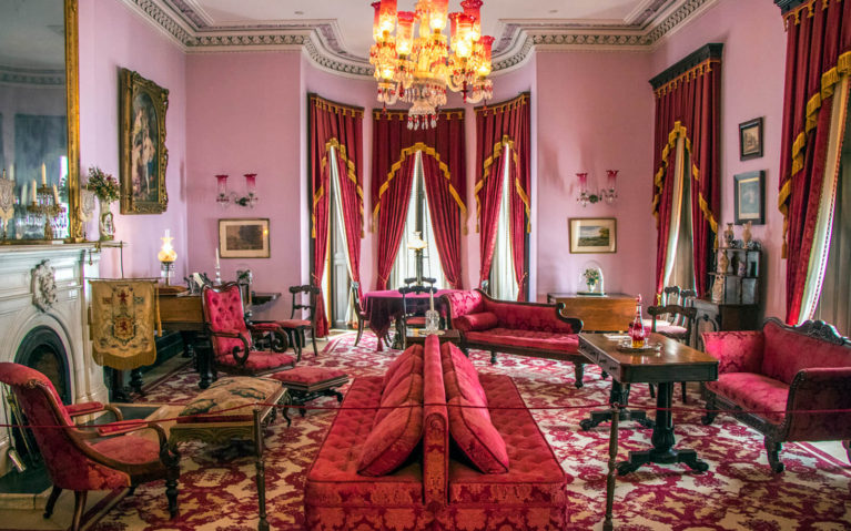 Entertaining Hall in Dundurn Castle, also known as the Pink Room :: I've Been Bit! Travel Blog