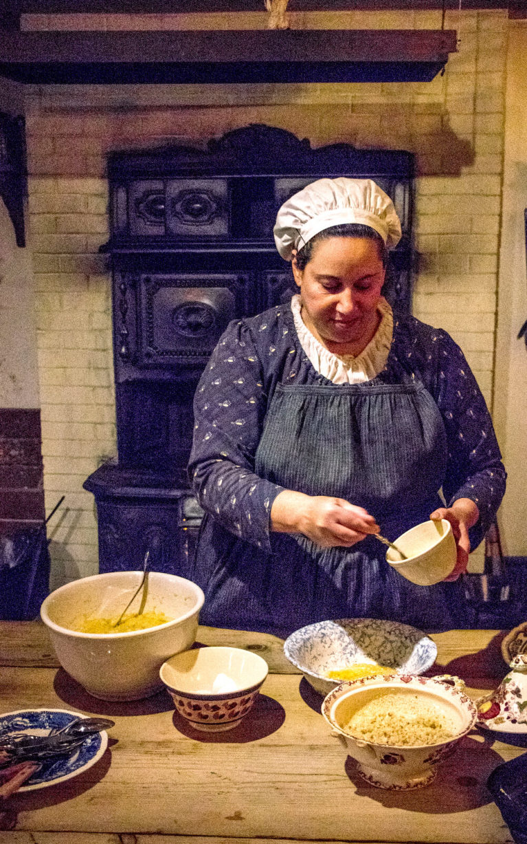 One of the Costumed Chefs of Dundurn Castle Cooking in the Kitchen :: I've Been Bit! Travel Blog