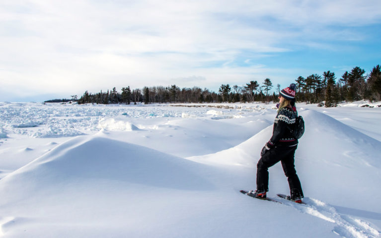 Lindsay Hanging Out With the Lake Superior Ice Caves :: I've Been Bit! Travel Blog