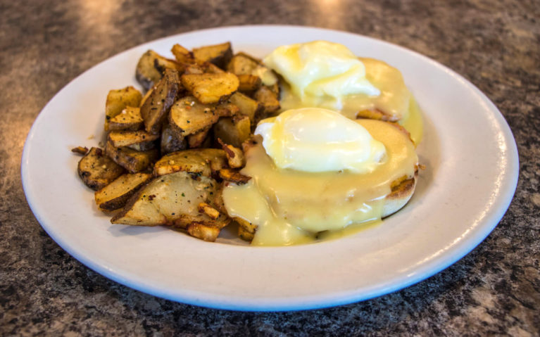 Eggs Benedict with Homefries at Dave's Diner in Sebringville, Ontario :: I've Been Bit! Travel Blog