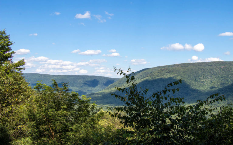 Laurel Highlands PA Baughman Rock Overlook :: I've Been Bit! Travel Blog