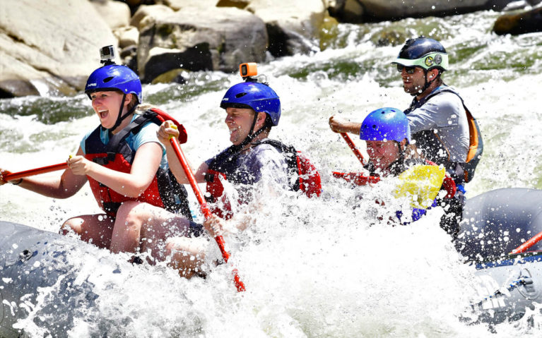 Rafting Along the Youghiogheny River :: I've Been Bit! Travel Blog