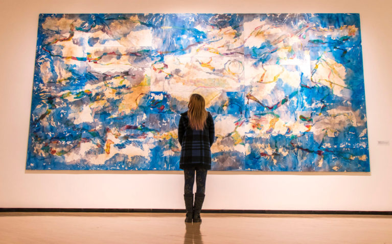 Lindsay Looking at a Piece of Art at the Taubman Museum of Art :: I've Been Bit! Travel Blog