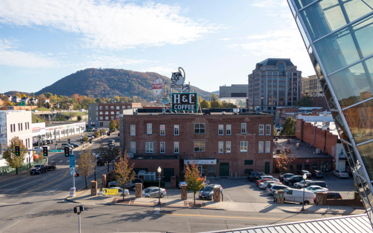 View of Roanoke from the 3rd Floor of the Taubman Museum of Art :: I've Been Bit! Travel Blog