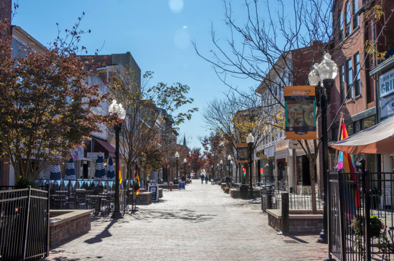 Pedestrian Walkway In Winchester Virginia :: I've Been Bit! Travel Blog