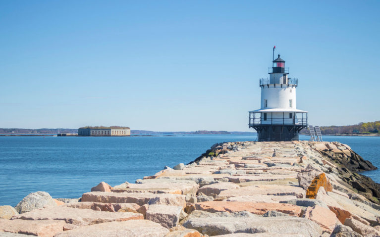 Spring Point Ledge Lighthouse with Fort Georges in the Background :: I've Been Bit! Travel Blog