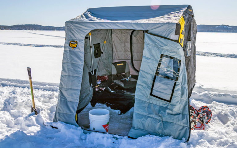 Pop Up Ice Fishing Shelter on Windy Lake :: I've Been Bit! Travel Blog