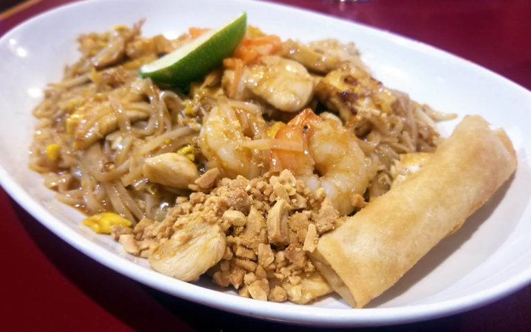 Northern Thai's Pad Thai in Downtown Kitchener :: I've Been Bit! Travel Blog