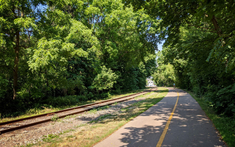 Views Along the Spurline Trail in Waterloo Ontario :: I've Been Bit! Travel Blog