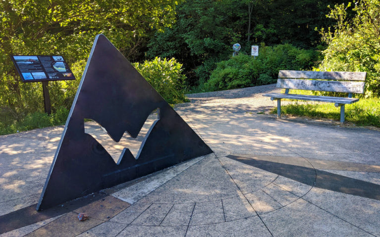 Sundial Along the Geotime Trail in Waterloo :: I've Been Bit! Travel Blog