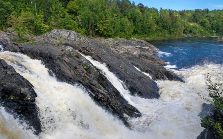 The Waterfalls At Chutes Provincial Park :: I've Been Bit! Travel Blog