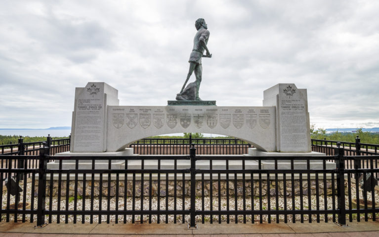 Photo of the Terry Fox Monument at the Lookout :: I've Been Bit! Travel Blog