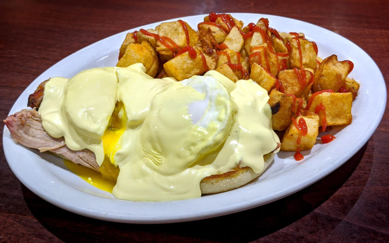Pulled Pork Eggs Benedict from Olympia :: I've Been Bit! Travel Blog