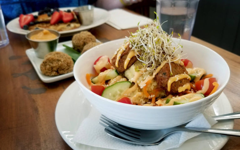 Quinoa Bowl from Vibe Eatery in Sault Ste Marie :: I've Been Bit! Travel Blog