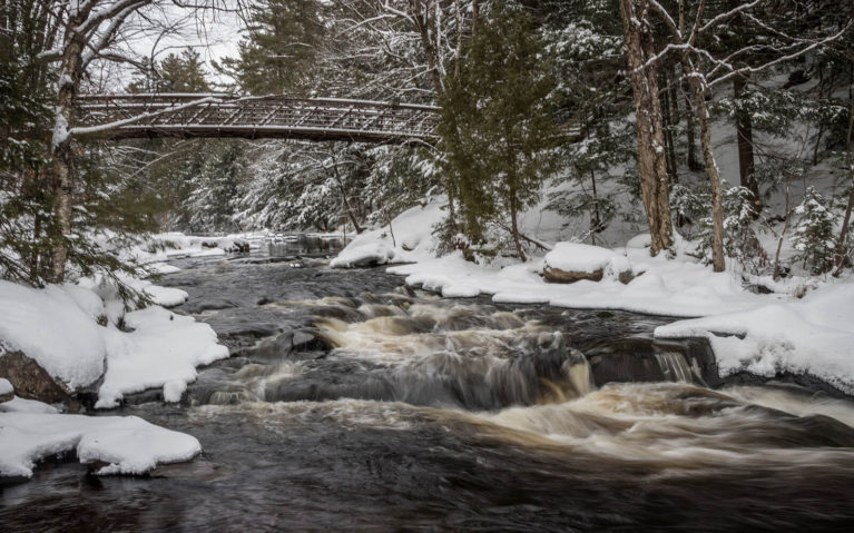 View of Stubbs Falls in Arrowhead Provincial Park in Winter :: I've Been Bit! Travel Blog