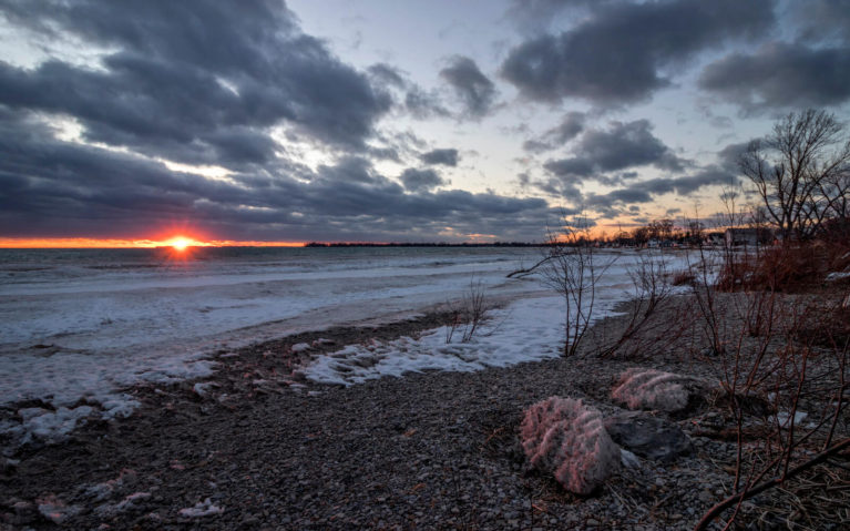 Moody Sunset Over Lake Erie :: I've Been Bit! Travel Blog
