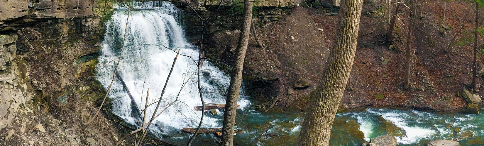 Hiking DeCew Falls, Niagara's Year Round Beauty :: I've Been Bit! A Travel Blog