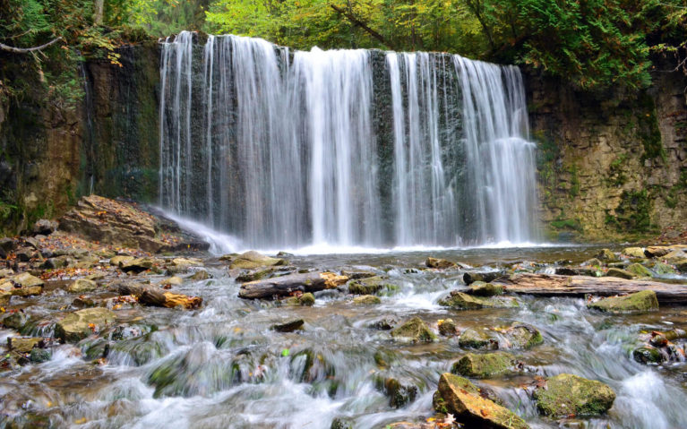 Hoggs Falls in Flesherton Ontario :: I've Been Bit! Travel Blog