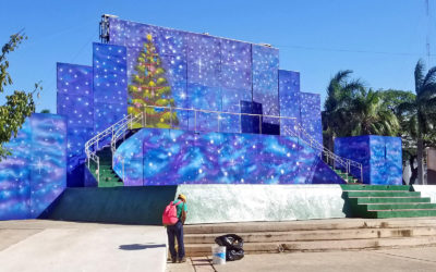 Stage with Christmas Tree Cozumel :: I've Been Bit! Travel Blog