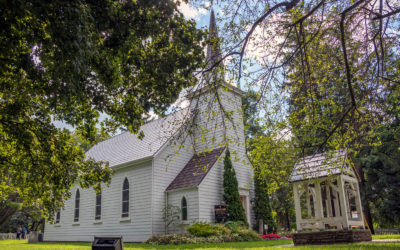 Outside of Her Majesty's Royal Chapel of the Mohawks in Brantford Ontario :: I've Been Bit! Travel Blog