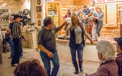 Lindsay Dancing During the Friday Night Jamboree :: I've Been Bit! Travel Blog