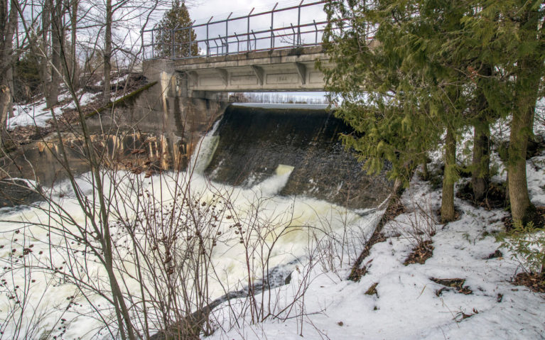 Grey County's Holstein Dam :: I've Been Bit! Travel Blog