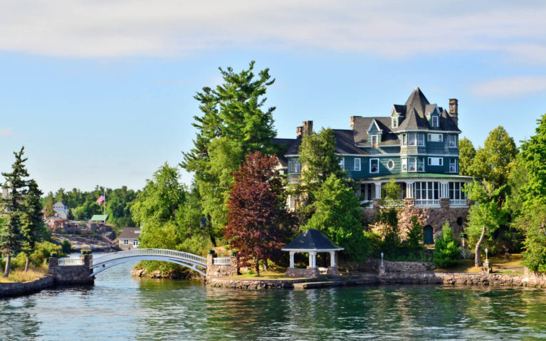 Views from a Cruise of the Thousand Islands :: I've Been Bit! Travel Blog