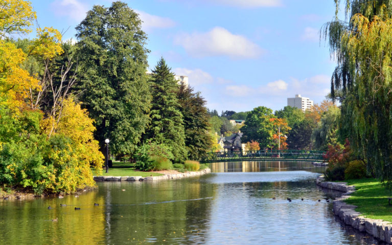 Kitchener's Victoria Park in Autumn :: I've Been Bit! Travel Blog