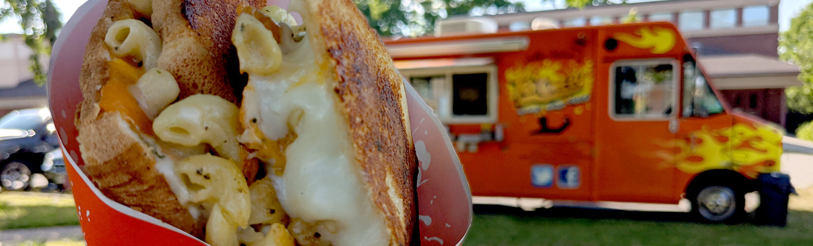 Kitchener Food Trucks: Waterloo Region's Delicious Sign of Summer :: I've Been Bit! Travel Blog