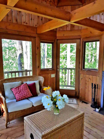 Interior Shot of Port Perry Treehouse Airbnb - Image from Airbnb :: I've Been Bit! Travel Blog